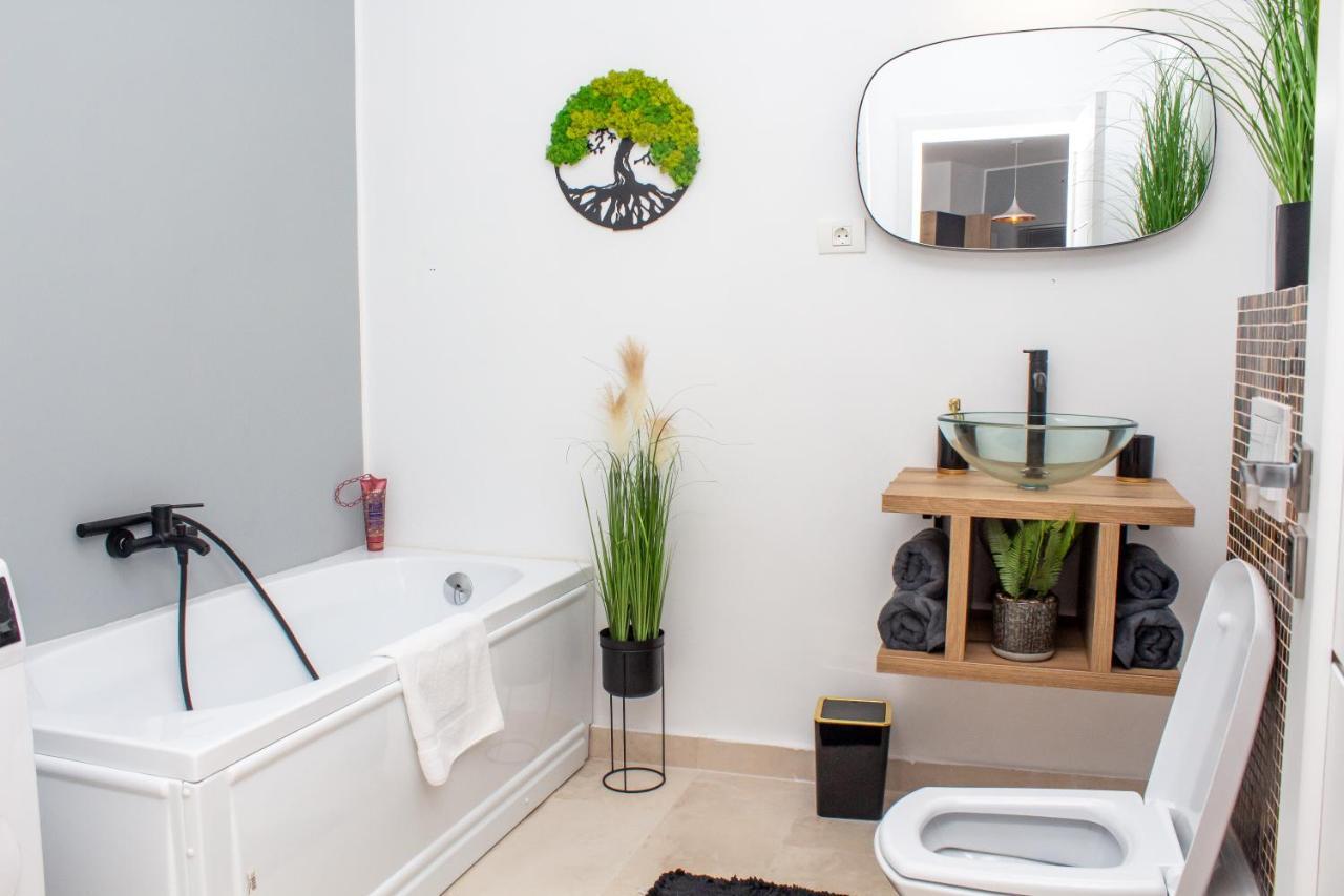 Wings Luxury Suites Kluž Exteriér fotografie